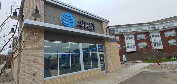 Chaska Retail Multi-Tenant Retail For Lease: 700 N Chestnut St, Chaska, MN 55318
